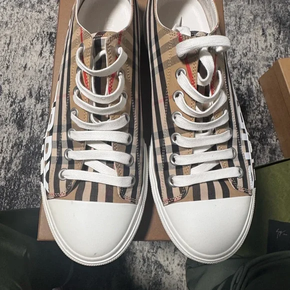 Burberry Low Top Sneakers in Classic Plaid